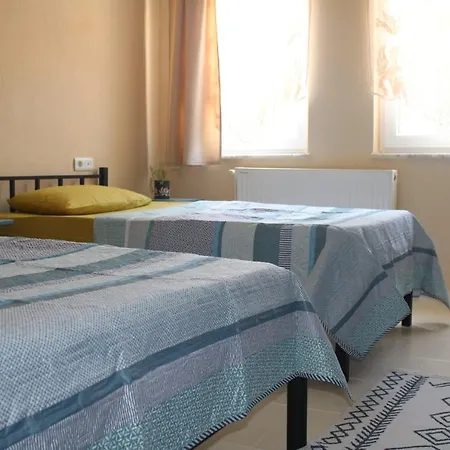 Apartment Dionyssos *